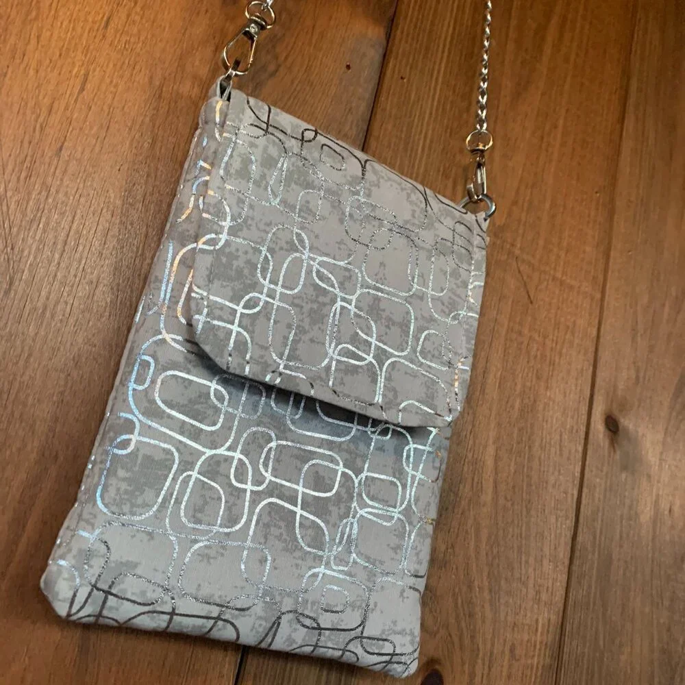Handcrafted Grey/Silver Modern Metallic Crossbody Bag - NEW - Picture 2 of 8
